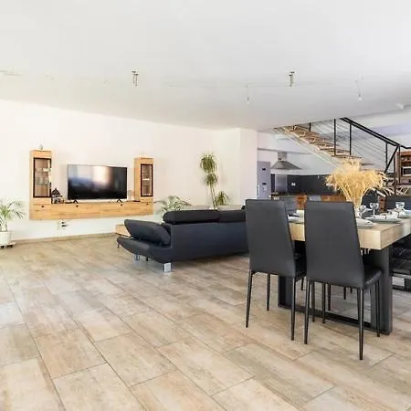 Hébergement de vacances Maison Al Una Proche Pezenas Montpellier Et Beziers Dans L'herault Rivieres 8km Plages Meze, Sete, Ballaruc Les Bains, Etang De Thau, Vias, Valras, Marseillan, Vendre Serignan, Lac Du Salagou Cirques De Moureze Et Navacelle Entre 16 Et 33km *